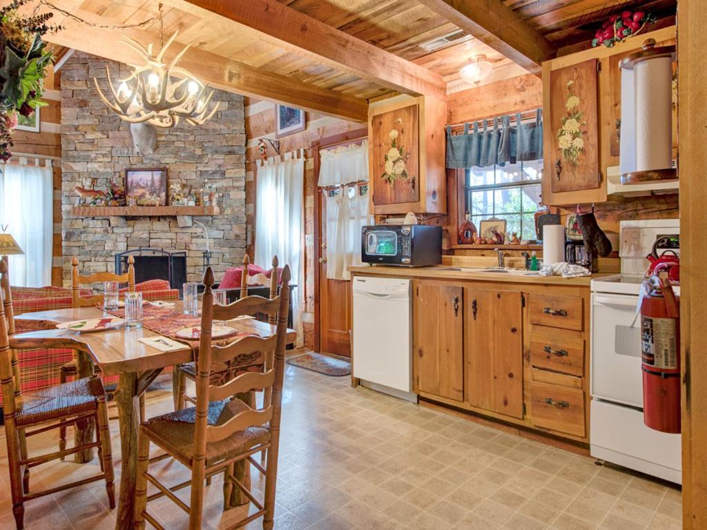 Fox Den Villa Gatlinburg Bagian luar foto